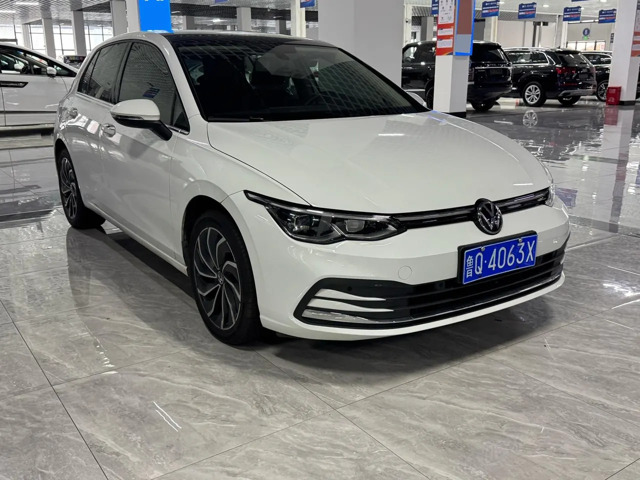 Volkswagen 2023 Golf 8 PRO 1.4TSI 280TSI Automatic 2