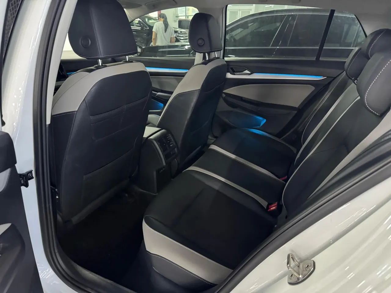 Volkswagen 2023 Golf 8 PRO 1.4TSI 280TSI Automatic 4