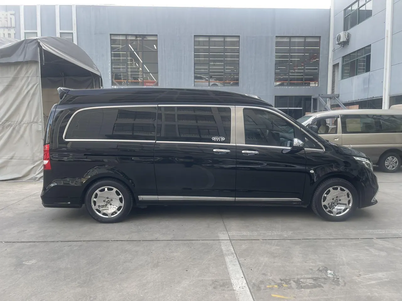 Mercedes Benz 2020 Vito 2.0T Elite Edition 7-seat Automatic Gear 8