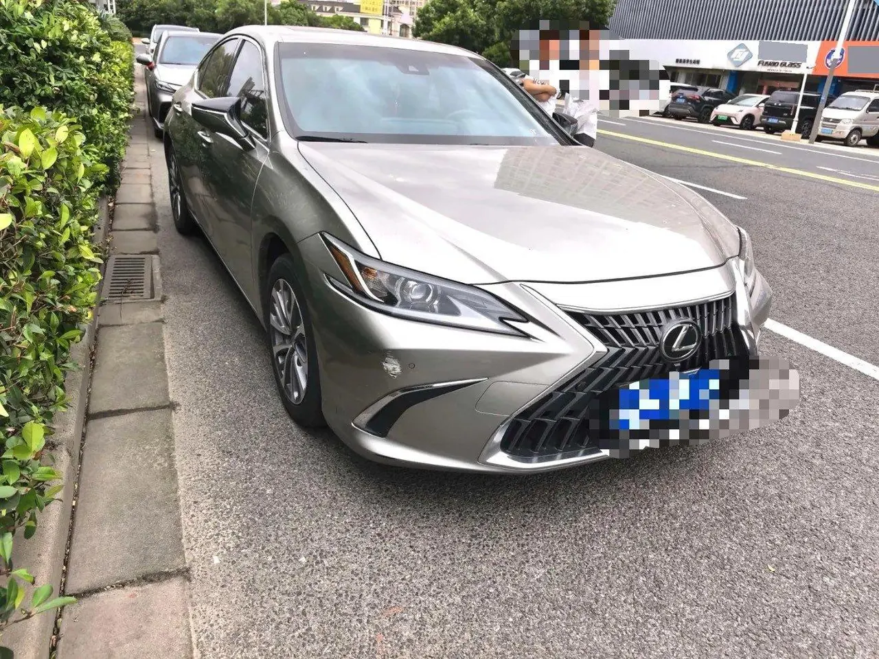 Lexus ES (Imported) 2023 ES260 2.5 Excellence Automatic Gear 3