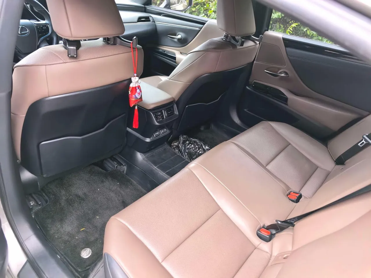 Lexus ES (Imported) 2023 ES260 2.5 Excellence Automatic Gear 6