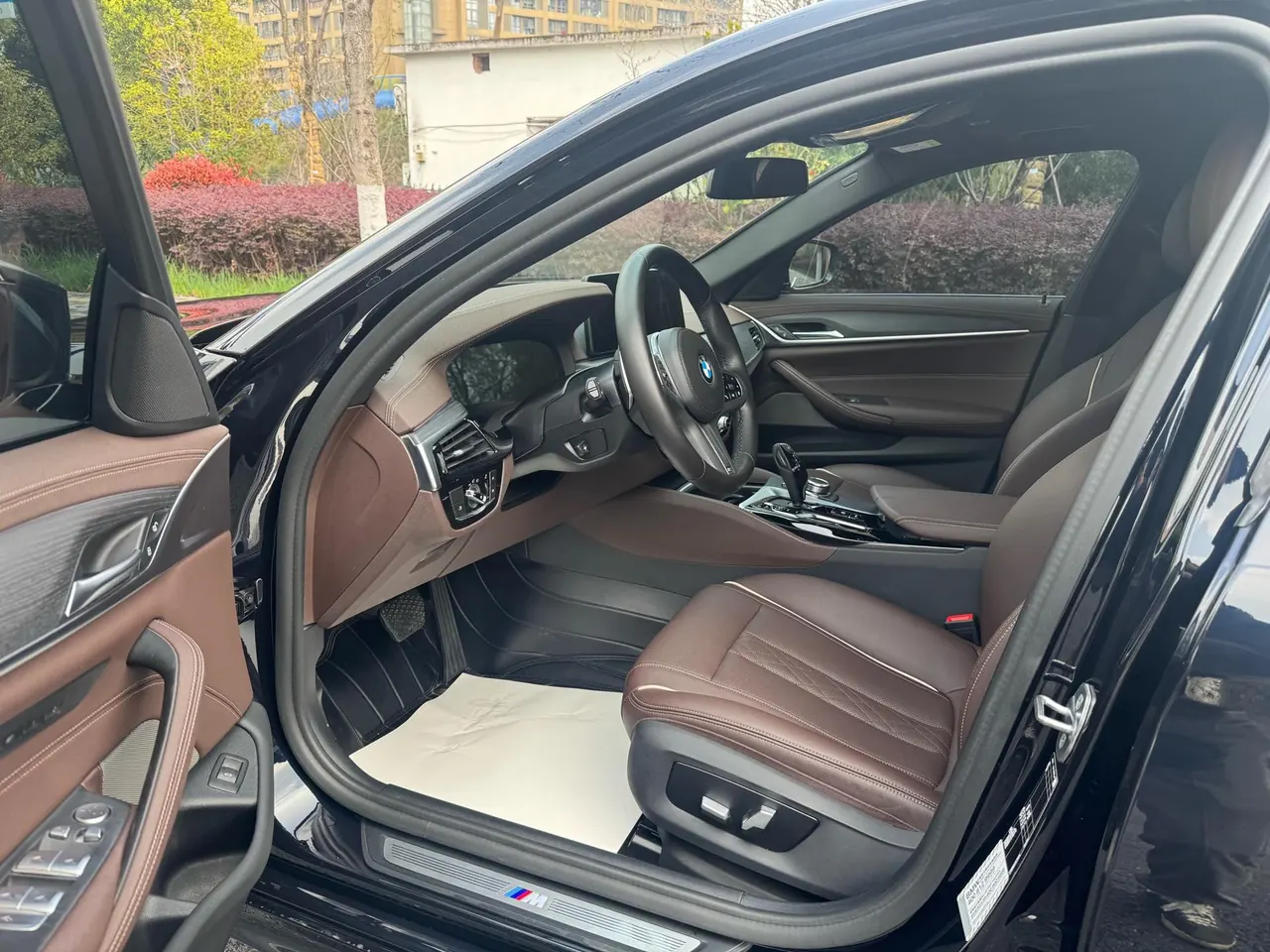 BMW 5 Series 2022 530Li 2.0T Leading M Sports Suit (Change 2) Automatic Gear 3