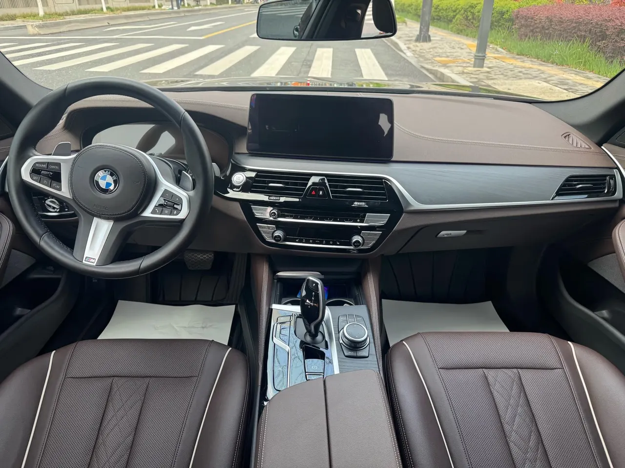 BMW 5 Series 2022 530Li 2.0T Leading M Sports Suit (Change 2) Automatic Gear 5