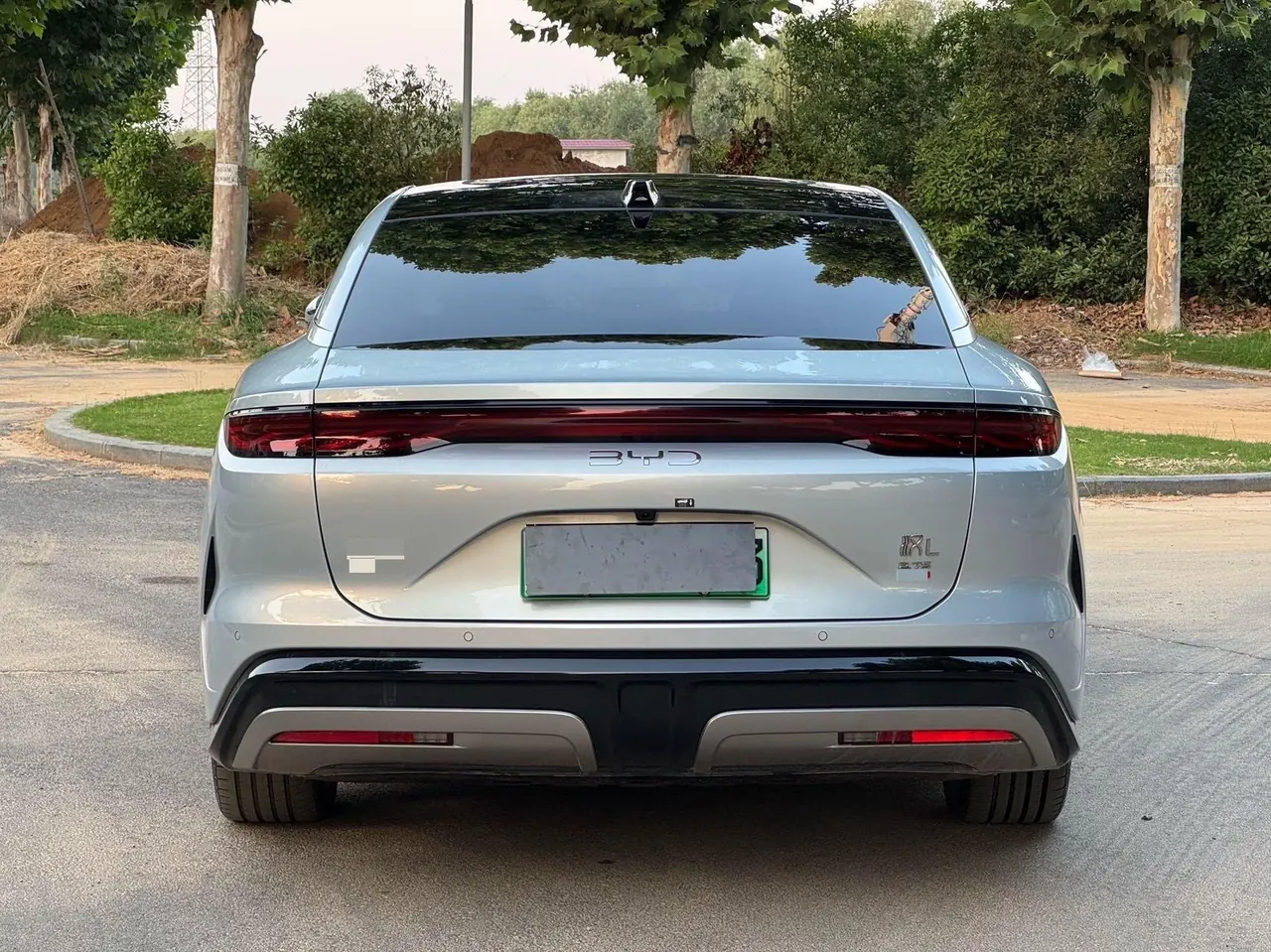 BYD 2025 Han L EV four-wheel drive laser Radar flagship automatic gear 8