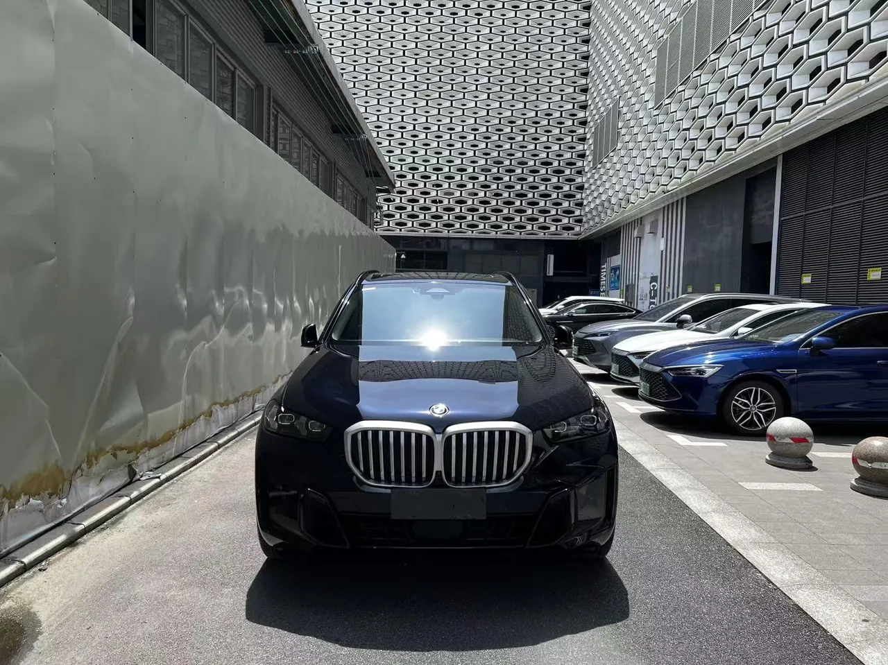 BMW 2023 X5 xDrive30Li 48V 2.0T exclusive M sports suit automatic gear 5