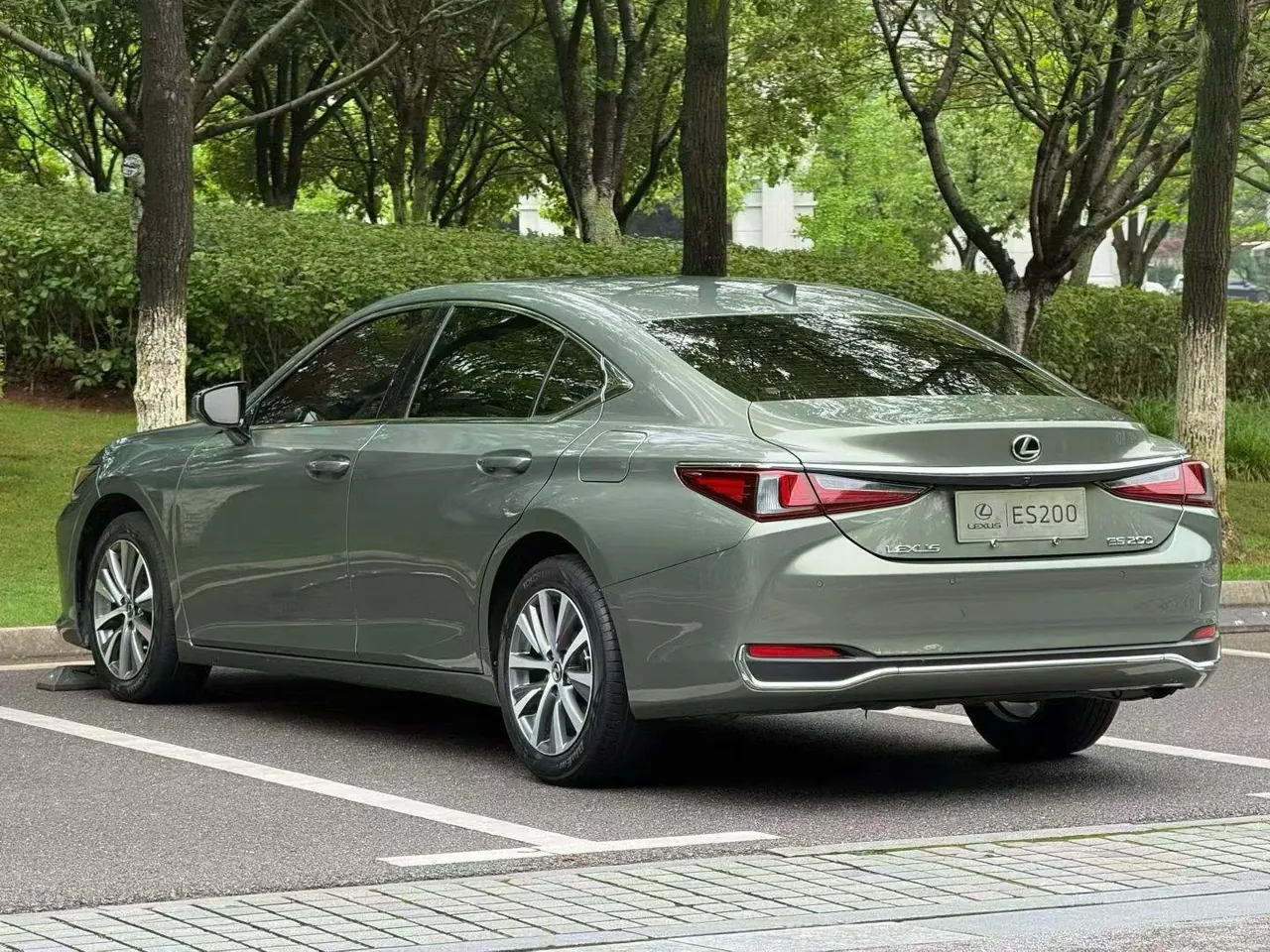 Lexus ES (Imported) 2021 ES200 2.0 Stepless Premium Edition Automatic Gear 7