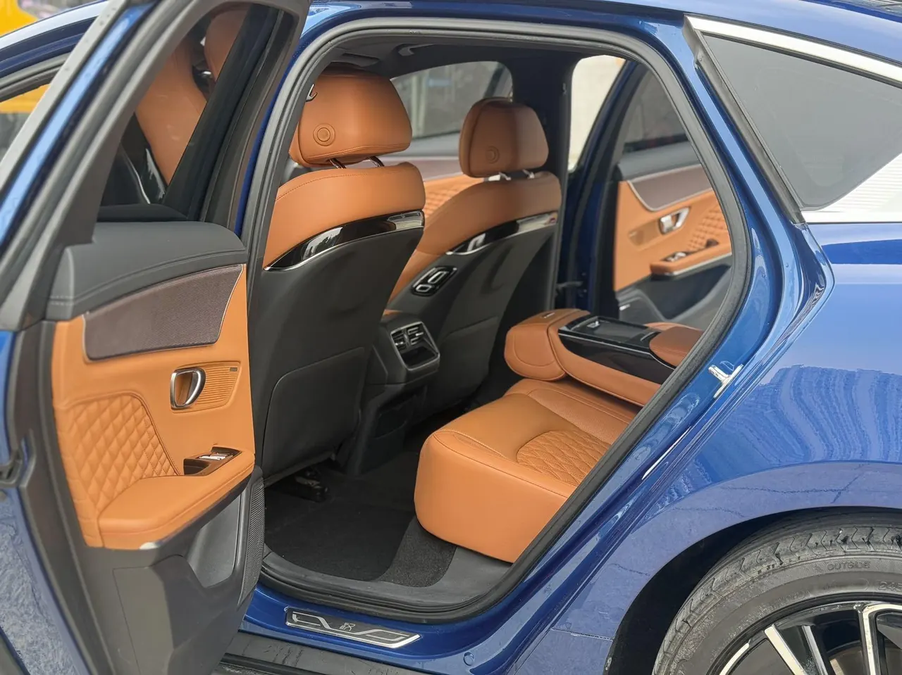 BYD 2020 Han four-wheel drive high-performance flagship automatic gear 5