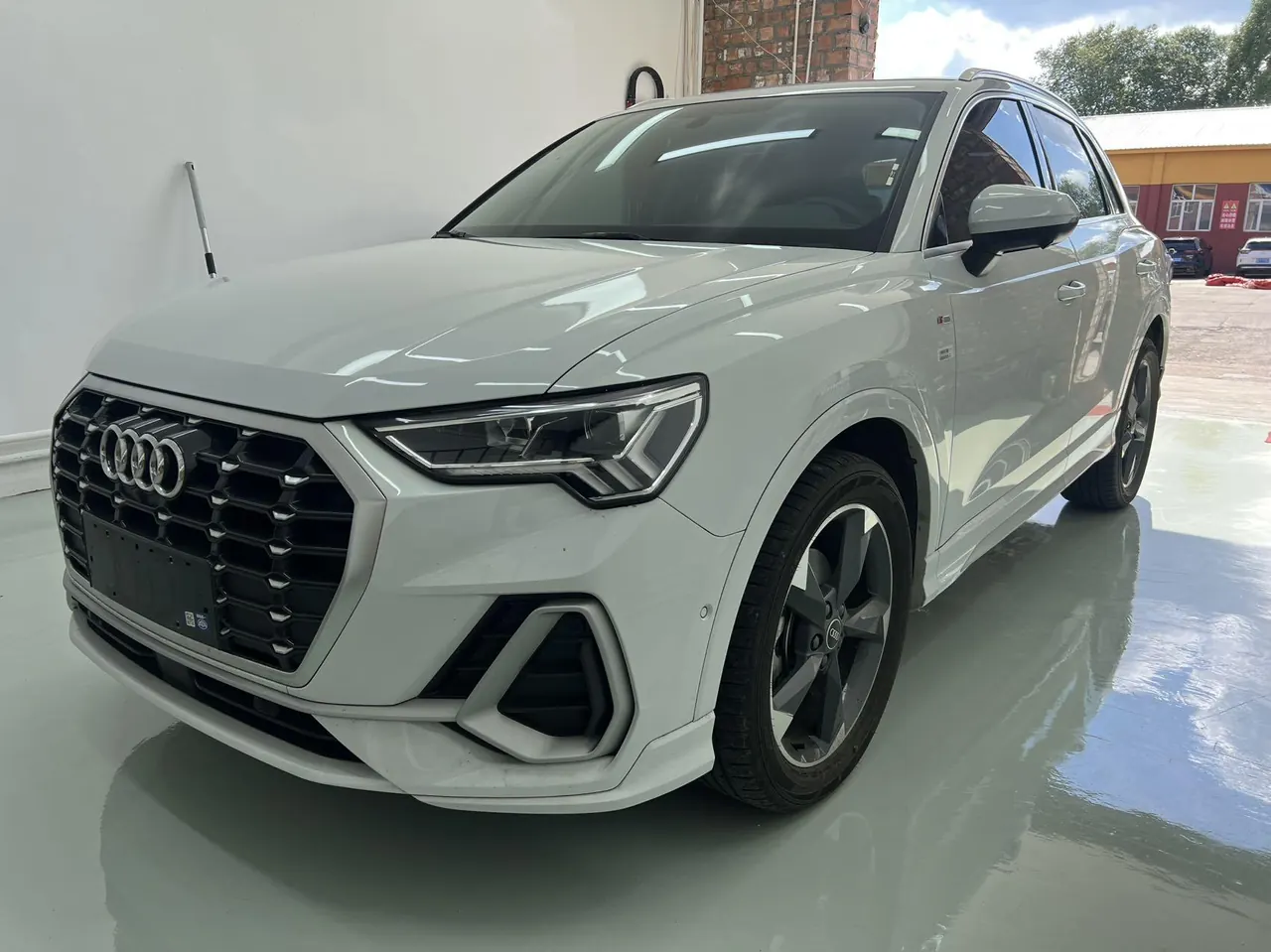 Open image lightbox: Audi 2023 Q3 1.4TFSI 35TFSI Fashion Dynamic Automatic
