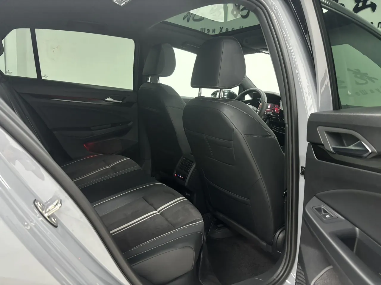 Volkswagen 2023 Golf 8 R-Line 1.4TSI 280TSI Lite (Modified) Automatic Gear 16