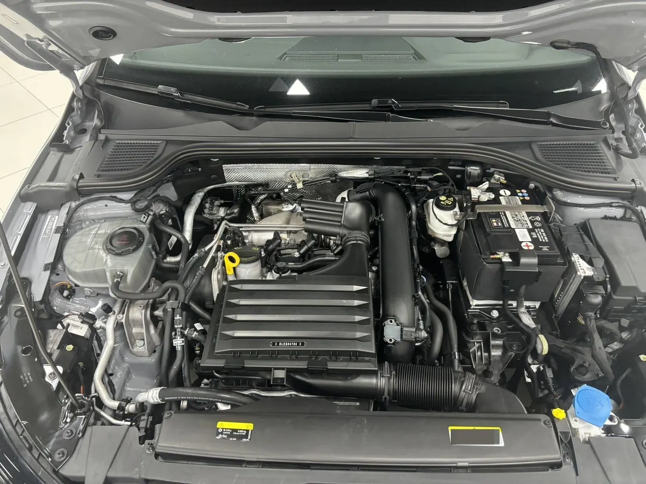 Volkswagen 2023 Golf 8 R-Line 1.4TSI 280TSI Lite (Modified) Automatic Gear 18