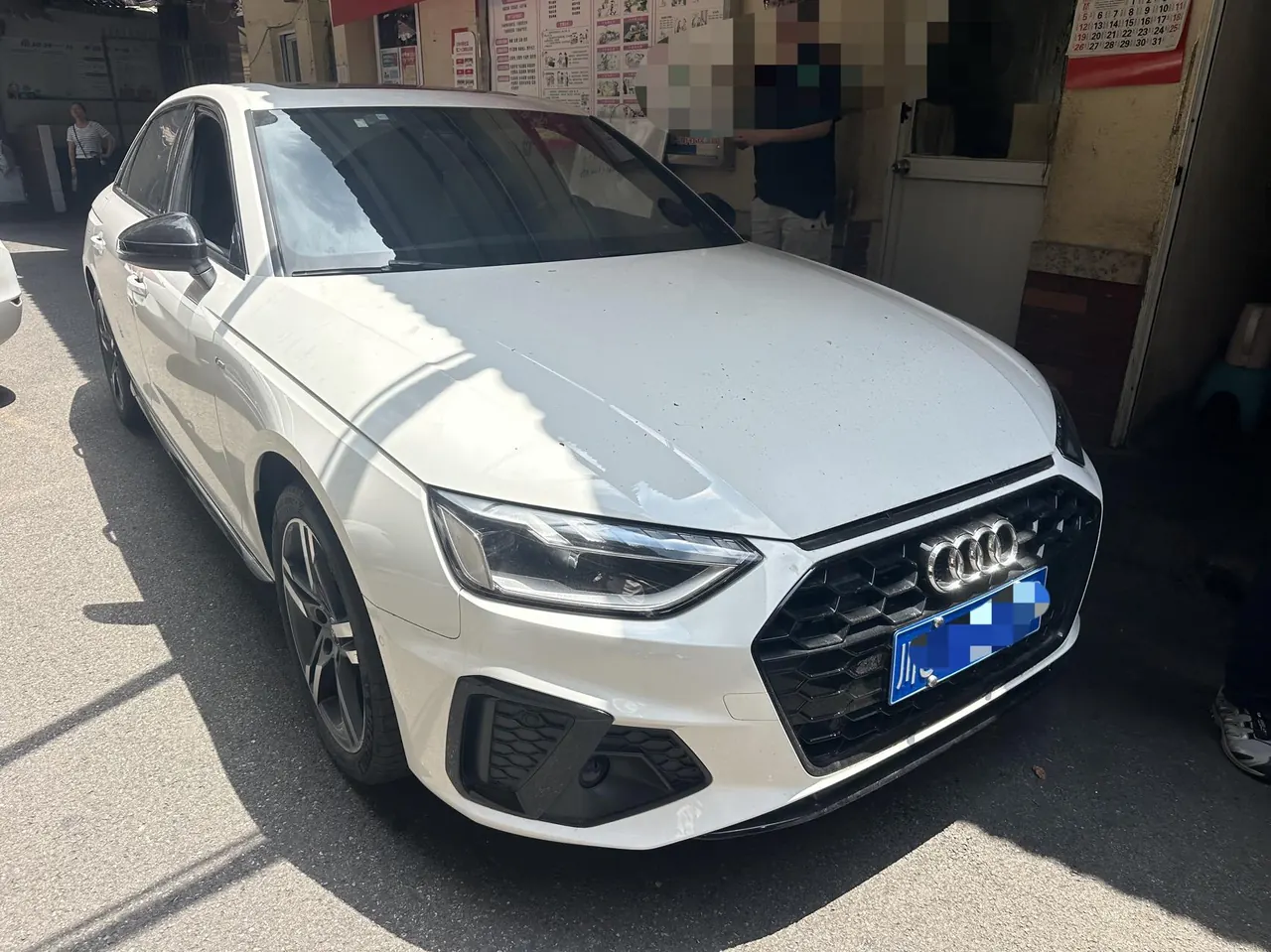 Audi 2022 A4L 2.0TFSI 40TFSI Deluxe Dynamic Automatic 2