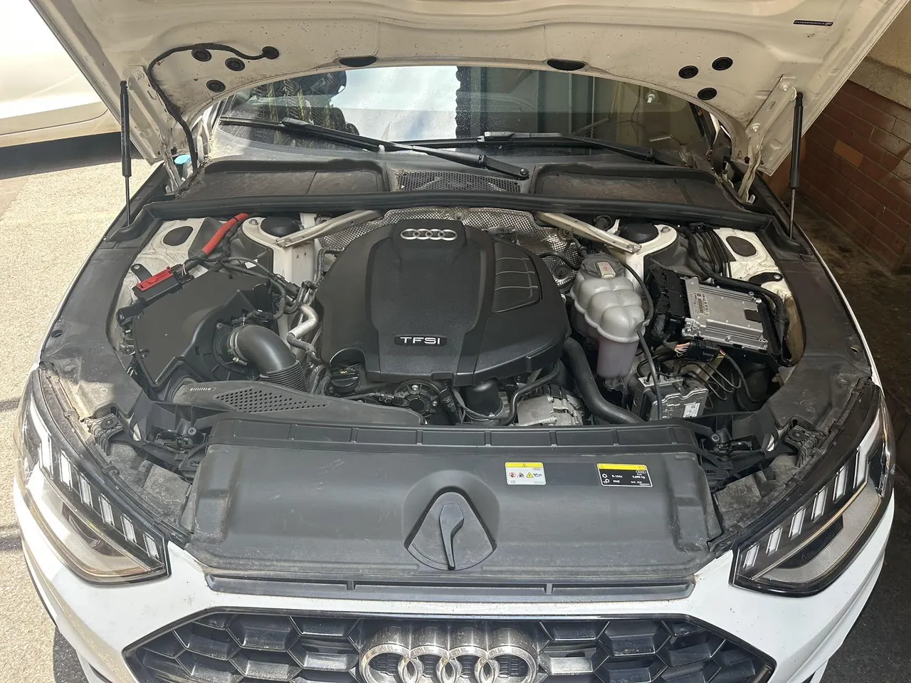 Audi 2022 A4L 2.0TFSI 40TFSI Deluxe Dynamic Automatic 8