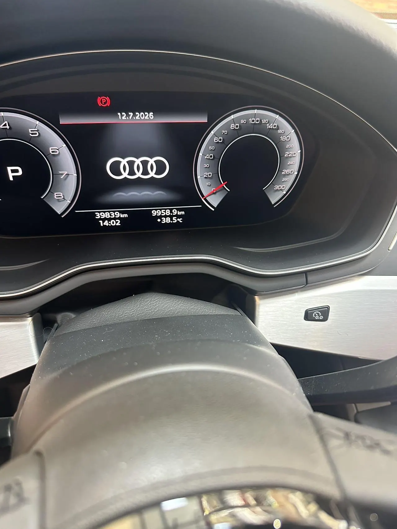 Audi 2022 A4L 2.0TFSI 40TFSI Deluxe Dynamic Automatic 9