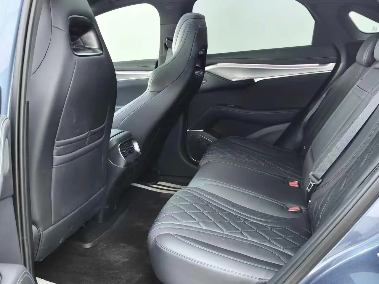 BYD 2024 Sea Lion 07 EV 610 Zhihang Edition Automatic Gear 6