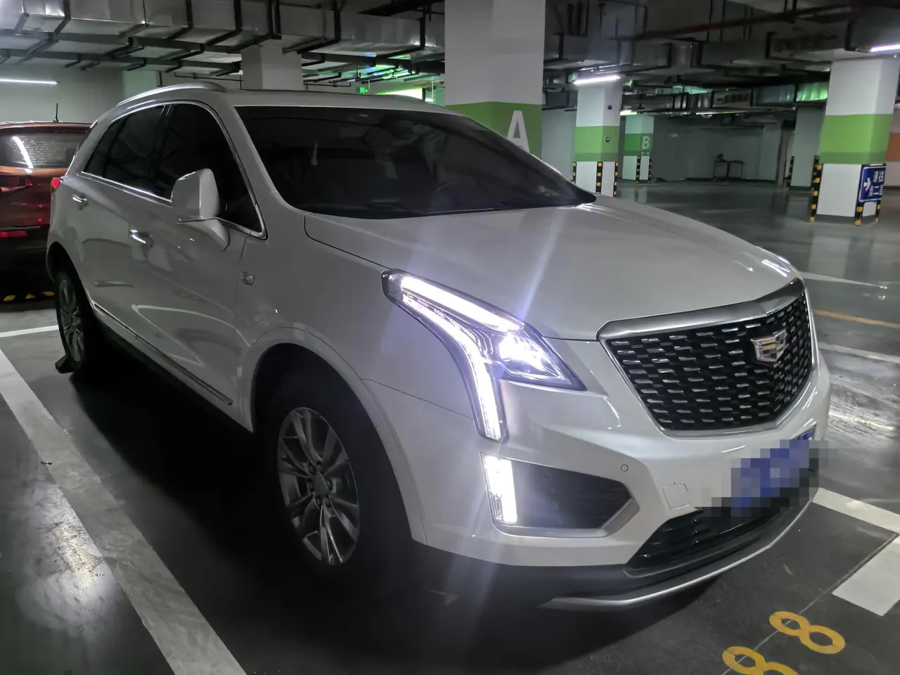 Cadillac 2021 XT5 2.0T 28T Luxury Automatic Gear 3