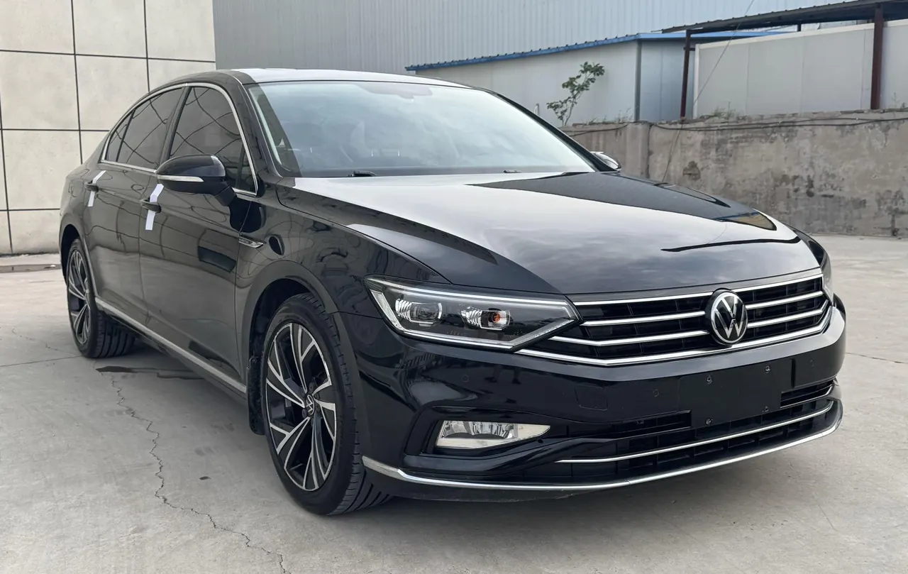 Volkswagen 2021 Magotan 2.0TSI 330TSI 30th Anniversary Edition Automatic Gear 2