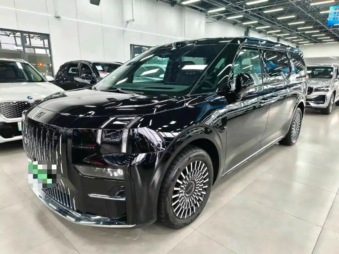 Zeekr 2024 Zeekr 009 7-seat aisle version 108kWh automatic gear - View 1