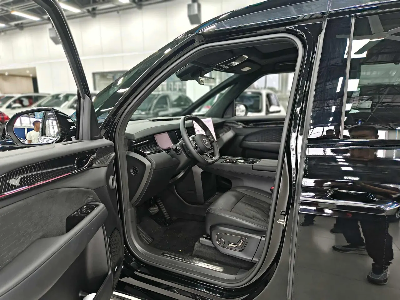 Zeekr 2024 Zeekr 009 7-seat aisle version 108kWh automatic gear 5