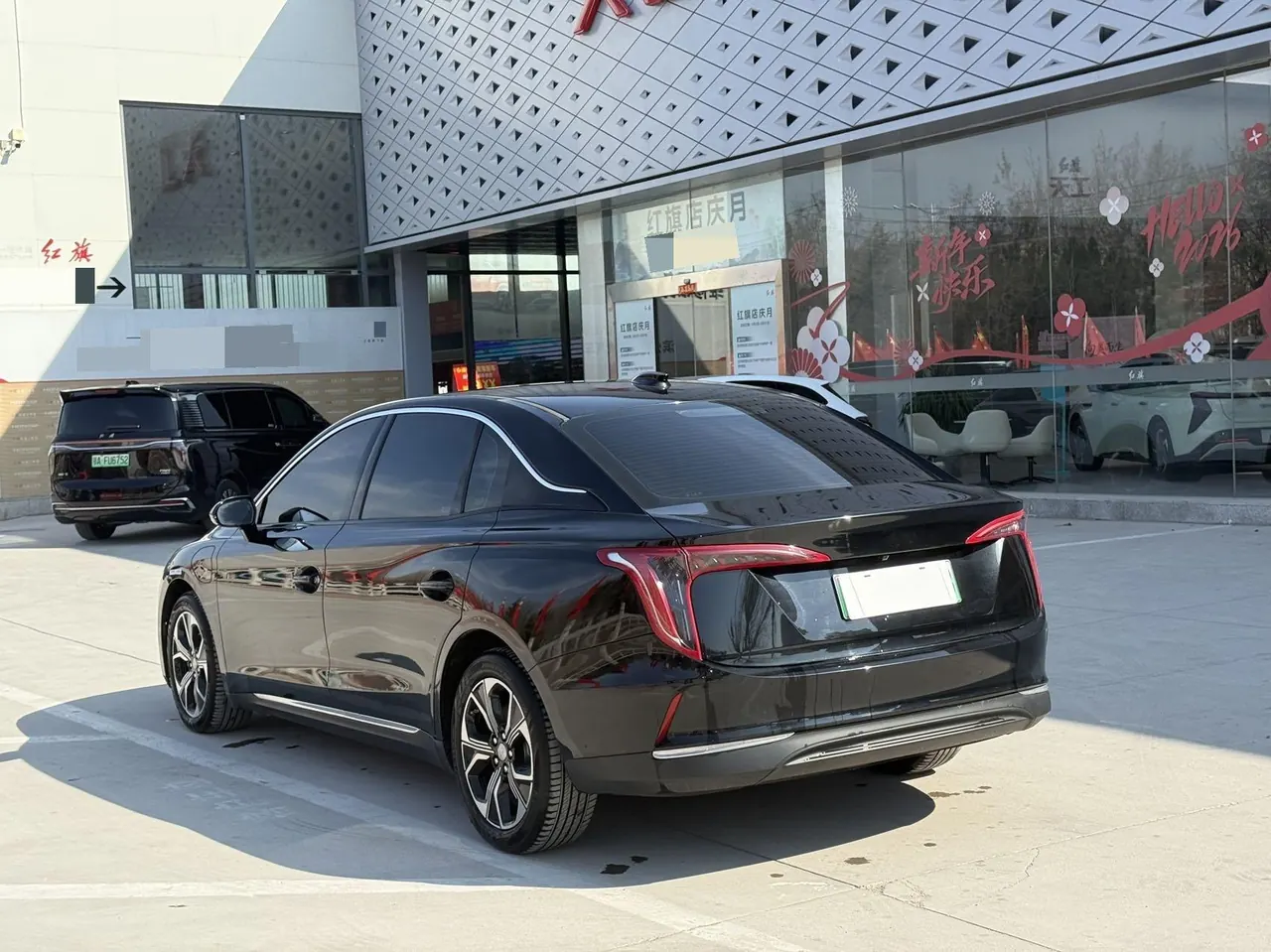 HongQi 2022 E-QM5 net charging basic version 5 automatic gear 8