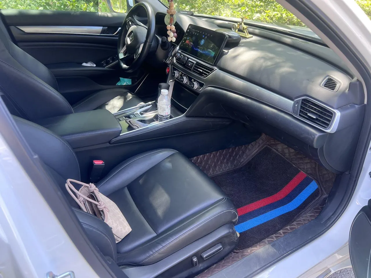 Honda 2022 10th Generation Accord 1.5T Stepless 260TURBO Magic Night Premium Edition Automatic Gear 6