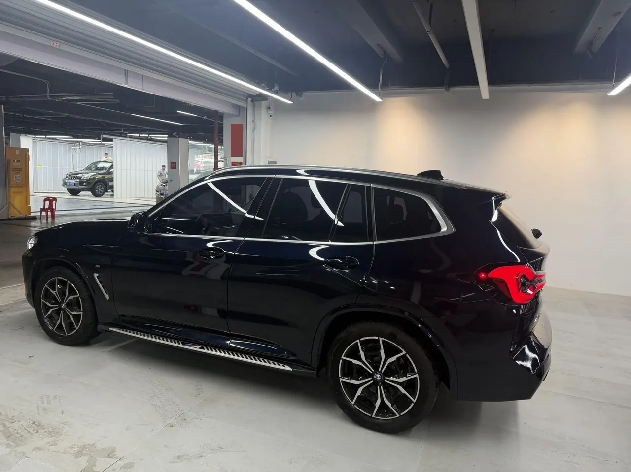 BMW 2022 X3 xDrive25i 2.0T M sports suit (changed) automatic gear 3