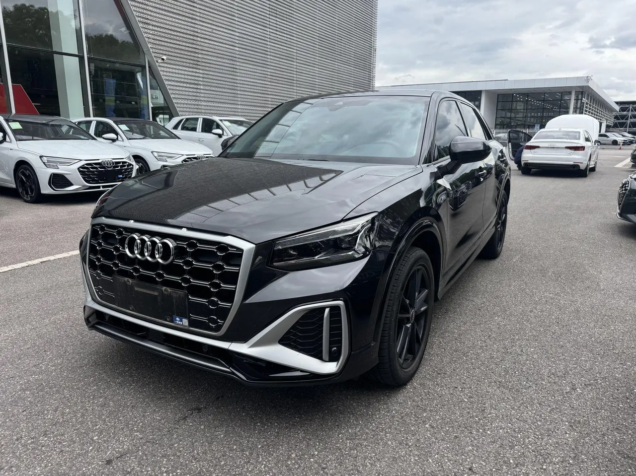 Audi 2022 Q2L 1.4TFSI 35TFSI Aggressive Dynamic Automatic - View 1