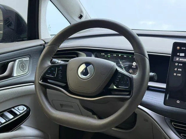 Denza 2022 Denza D9 DM-i 1.5T stepless 970 four-wheel drive flagship automatic gear 10