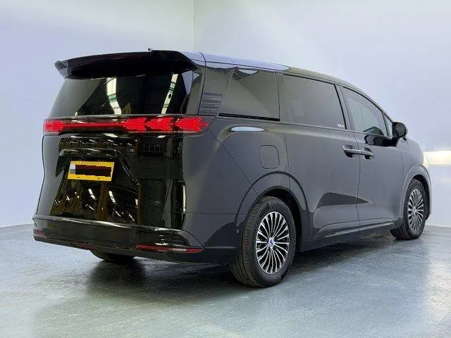 Denza 2022 Denza D9 DM-i 1.5T stepless 970 four-wheel drive flagship automatic gear 18
