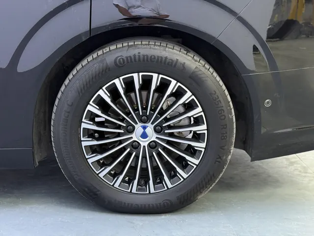 Denza 2022 Denza D9 DM-i 1.5T stepless 970 four-wheel drive flagship automatic gear 7