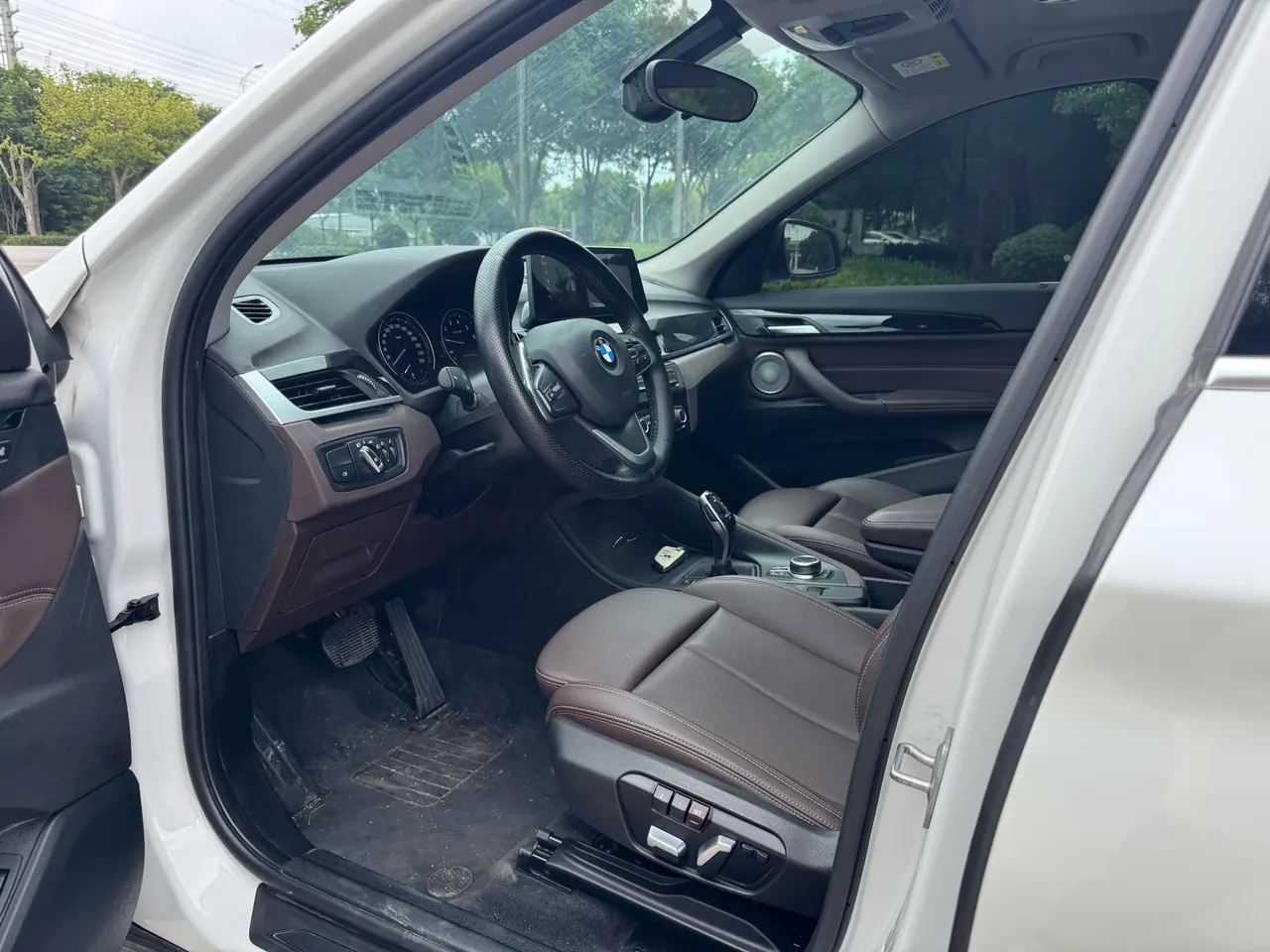 BMW 2022 X1 sDrive20Li 1.5T fashion automatic gear 7