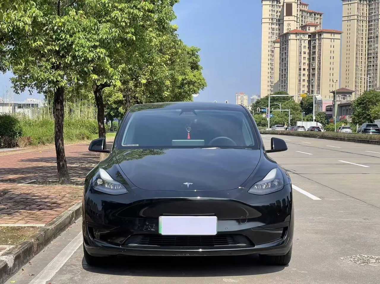 Tesla 2022 Model Y rear-wheel drive version (facelift) automatic gear 2