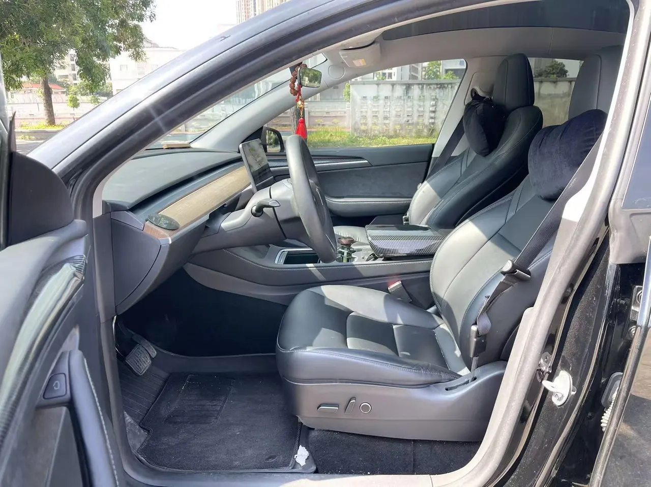 Tesla 2022 Model Y rear-wheel drive version (facelift) automatic gear 4