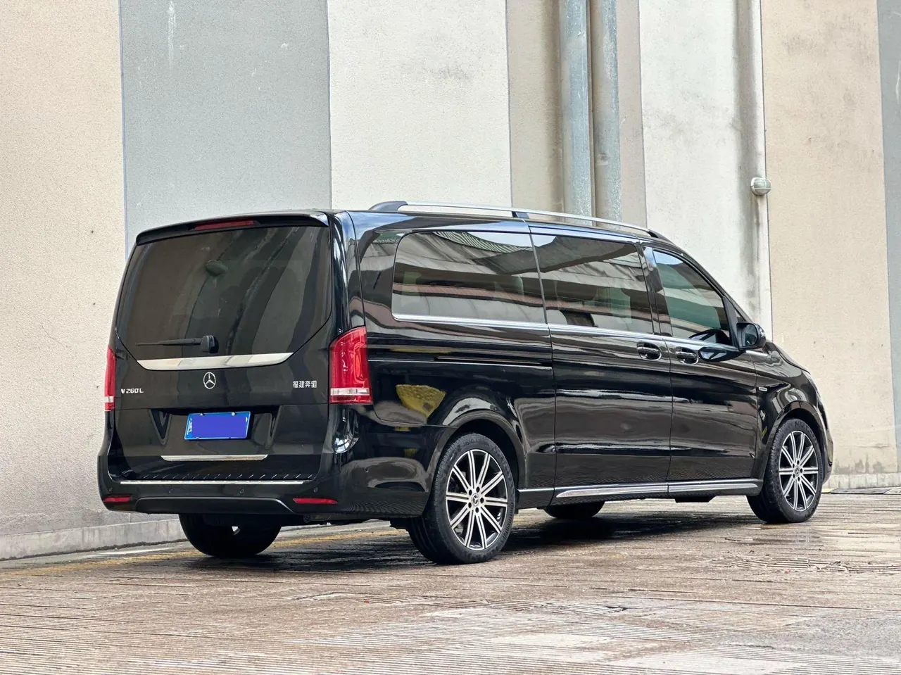 Mercedes Benz V 2022V 260 L 2.0T Deluxe Edition Automatic Gear 6