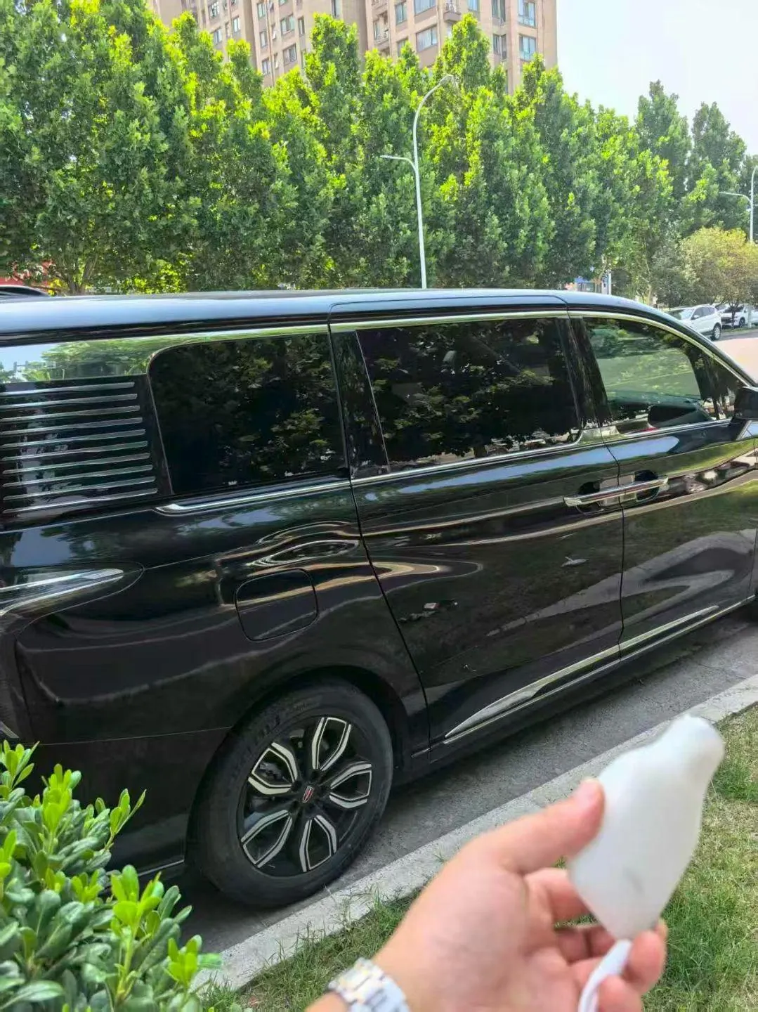 HongQi 2023 HQ9 48V 2.0T Zhilian Flag Rhyme Edition Automatic Gear 5