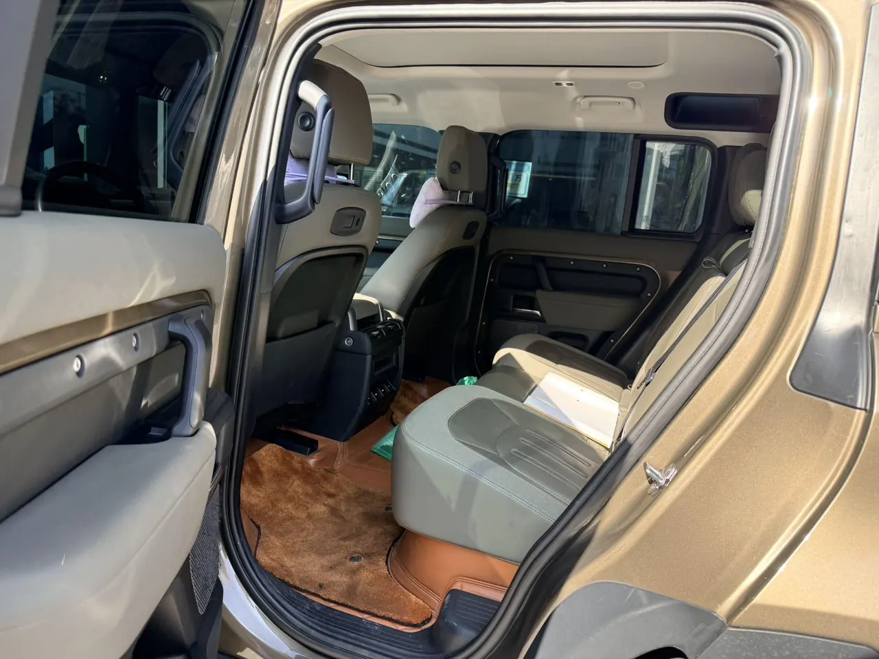 Land Rover Guard (Imported) 2020 Guard 110 2.0T Diesel Automatic Gear 5