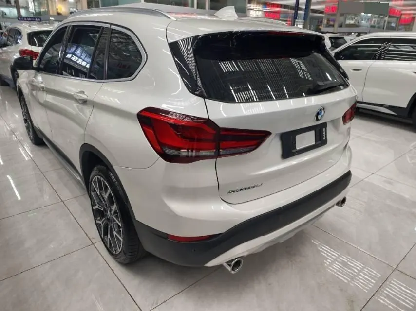 BMW 2020 X1 xDrive25Li 2.0T exclusive automatic gear 6