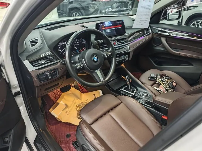 BMW 2020 X1 xDrive25Li 2.0T exclusive automatic gear 7