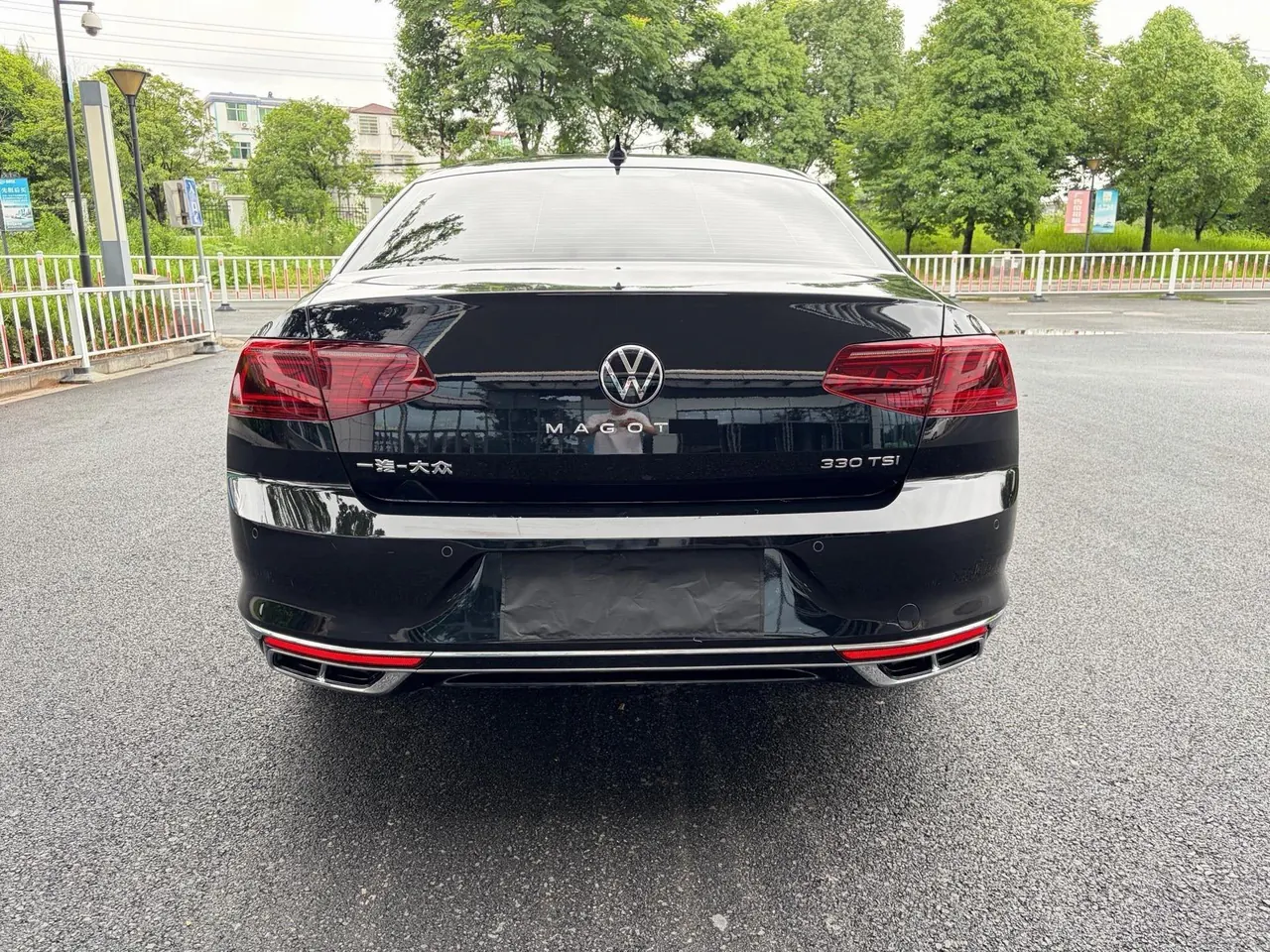Volkswagen 2023 Magotan 2.0TSI 330TSI 2 million Commemorative Luxury Automatic Gear 4