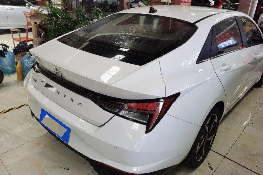 Hyundai 2021 Elantra -3-compartment 1.5 stepless LUX premium automatic gear 2