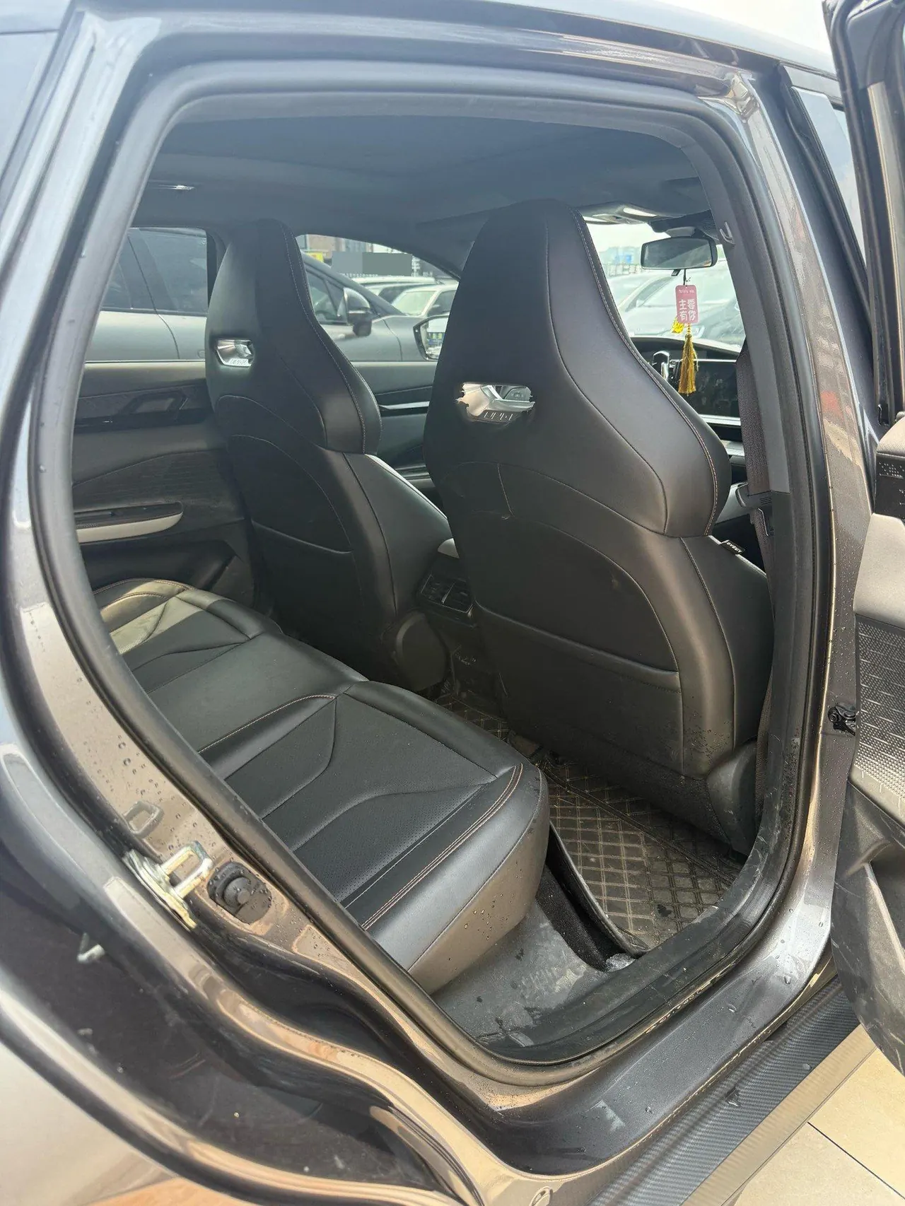 ChangAn 2023 UNI-V 1.5T honorable automatic gear 3