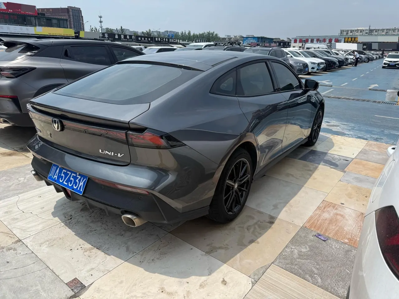 ChangAn 2023 UNI-V 1.5T honorable automatic gear 4