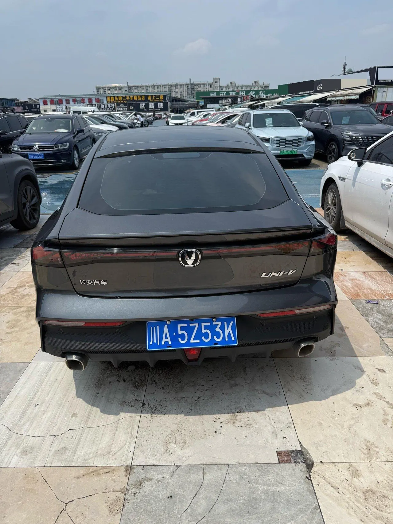ChangAn 2023 UNI-V 1.5T honorable automatic gear 7