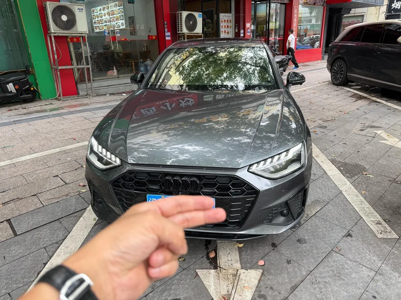 Audi 2023 A4L 2.0TFSI 40TFSI Deluxe Dynamic Automatic 2