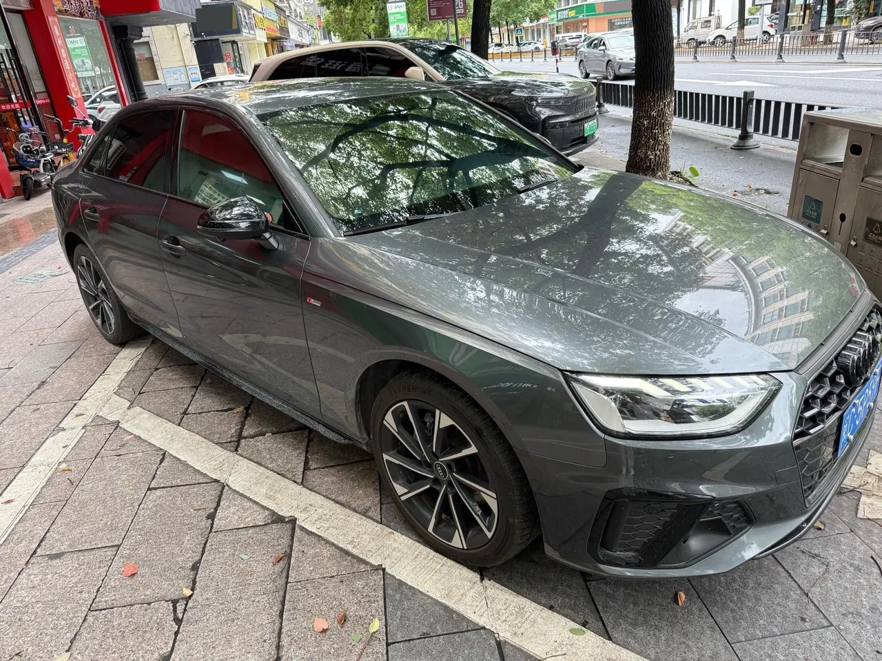 Audi 2023 A4L 2.0TFSI 40TFSI Deluxe Dynamic Automatic 3