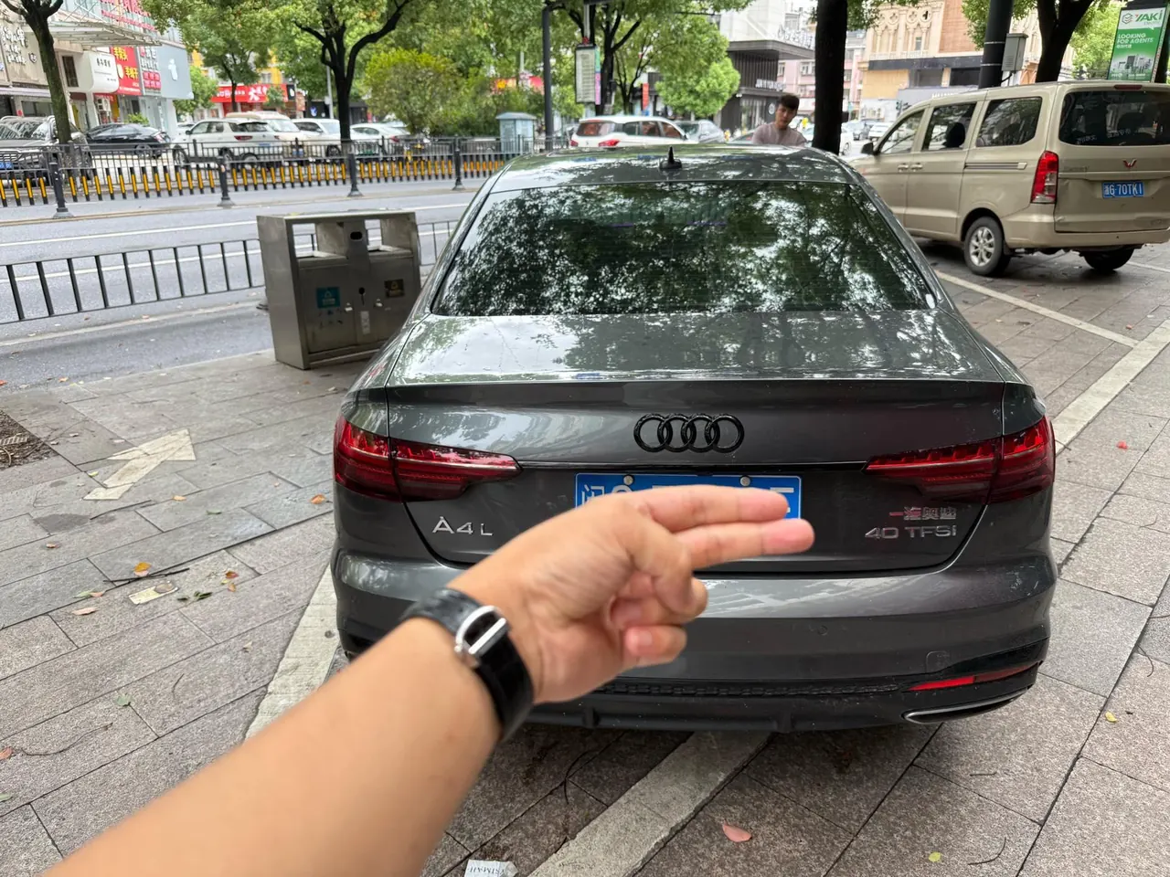 Audi 2023 A4L 2.0TFSI 40TFSI Deluxe Dynamic Automatic 8