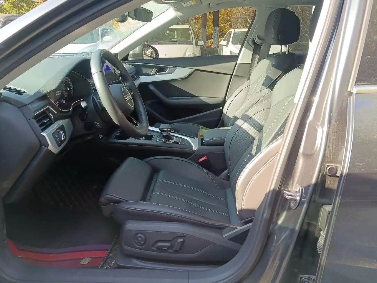 Audi 2023 A4L 2.0TFSI 40TFSI Quattro Deluxe Dynamic Automatic 4