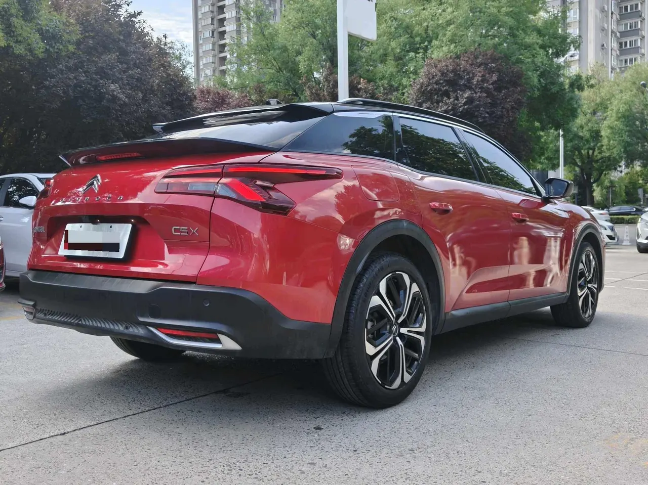 Citroen Versailles C5 X 2023 C5 X 1.6T is an extraordinary automatic gear 5