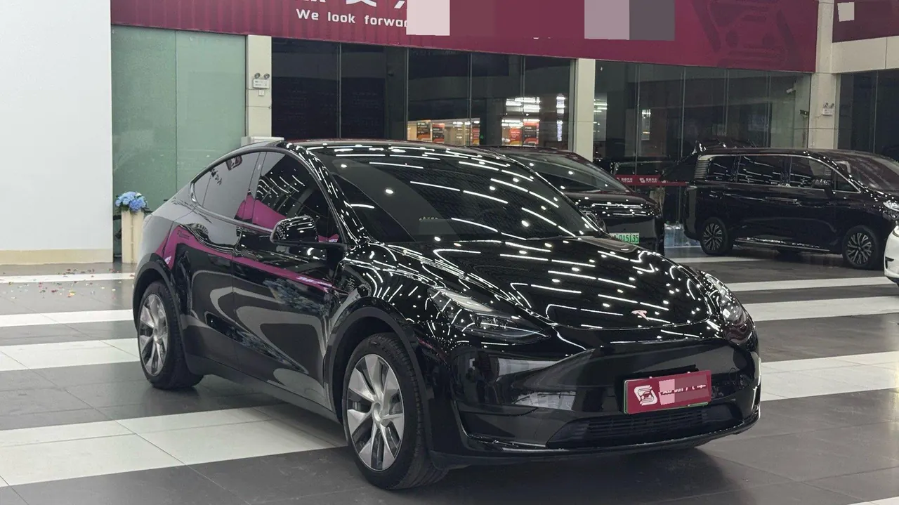 Tesla 2022 Model Y rear-wheel drive version (facelift) automatic gear 3