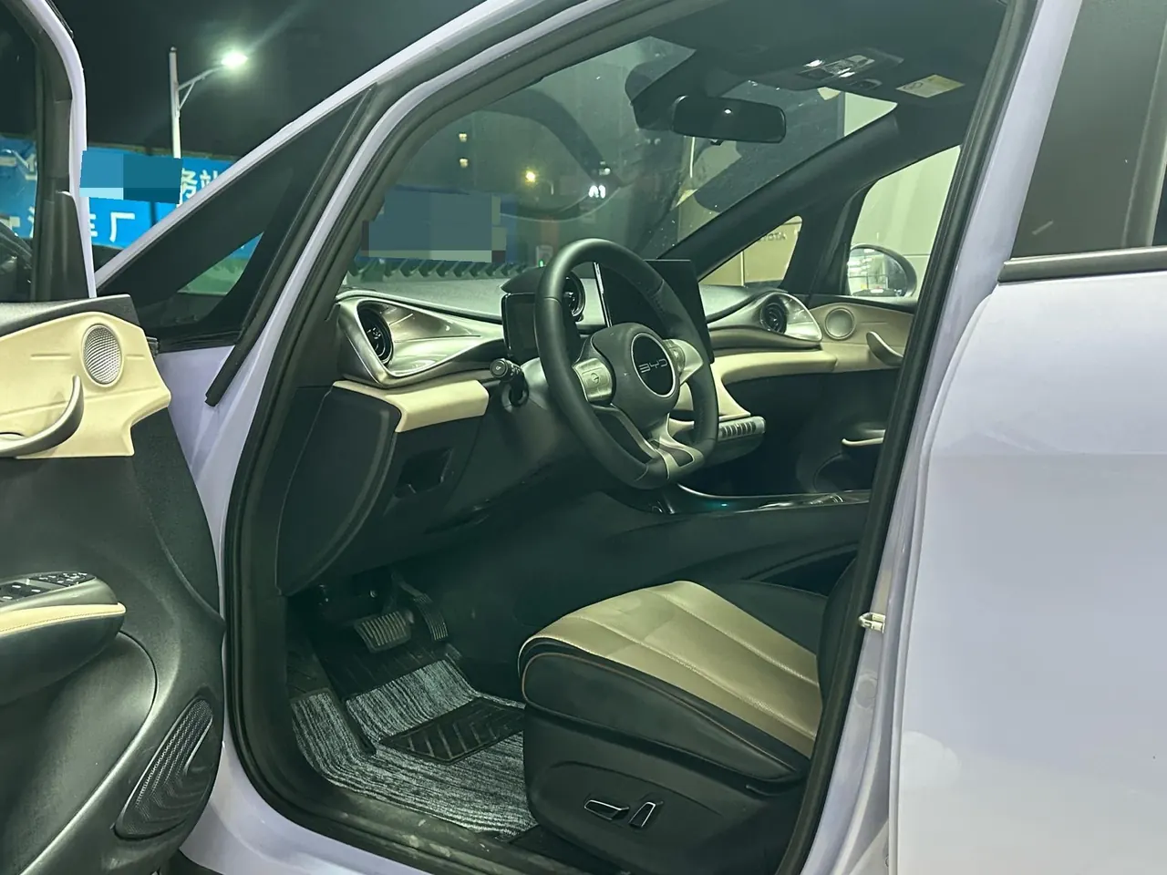 BYD 2023 Dolphin 420km Fashion Edition Automatic 5