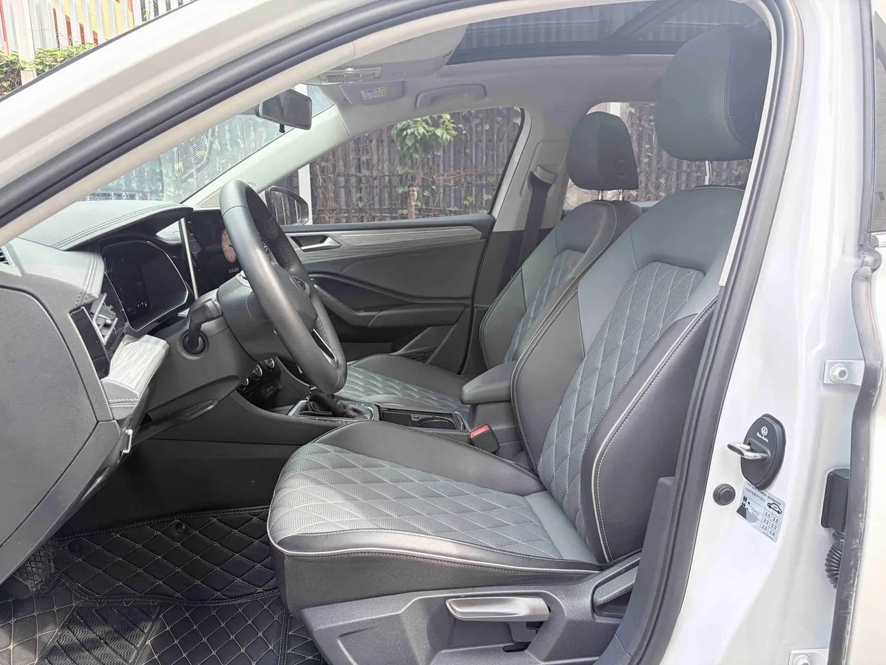 Volkswagen 2023 Sagitar 1.5TSI 300TSI Exceed Edition Automatic 3